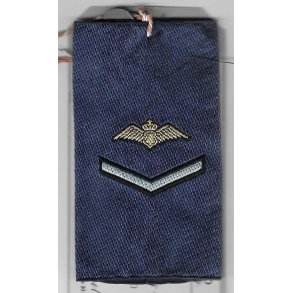 Flyvevbnet skuldersljfe, Flyverkonstabelelev