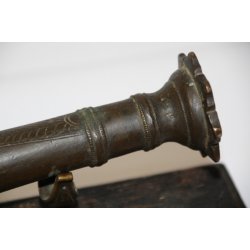 Indinesia : Latanka cannon