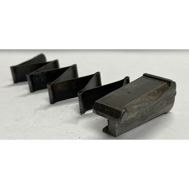 31-32 - Tilbringer med fjeder