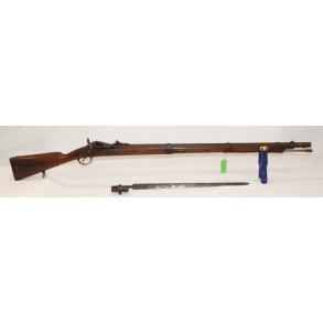 Danish changed pillarbreech rifle model 1848-62 with matching number bayonet
