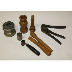 Old reloading tools f. shotgun cartridges 16 gauge