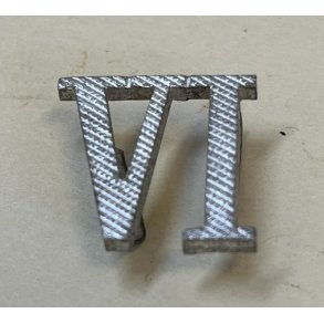 Romertal f. skulderklap - hvid Romer 6, nubret, 17 mm
