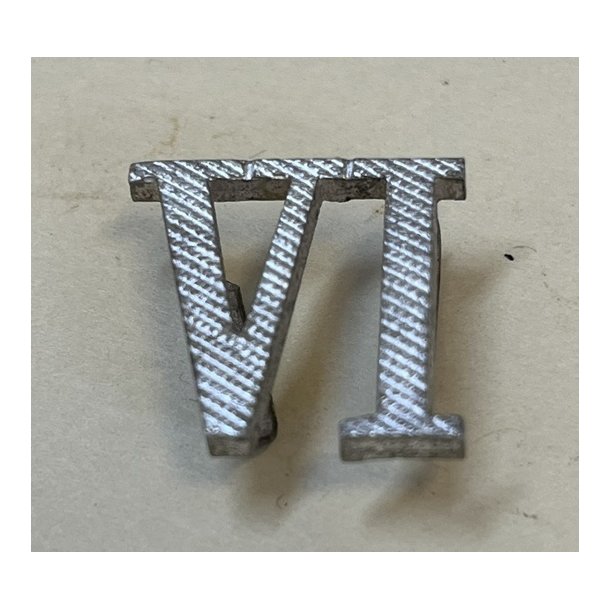 Romertal f. skulderklap - hvid Romer 6, nubret, 17 mm