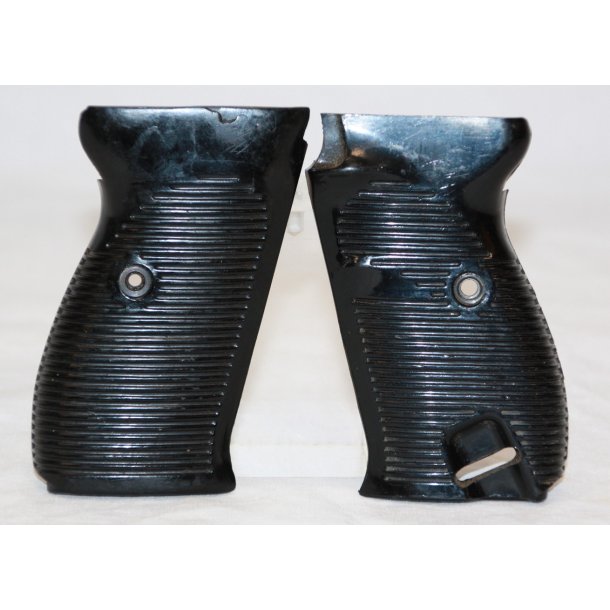 48 Grips (Set) - one has a small crack on the back