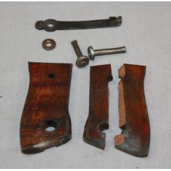 Fransk bajonet model 1874 : tr�grebskaller med skruer