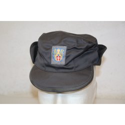 Feltmtze, grau mit logo.