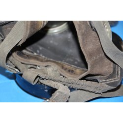Dansk civilgasmaske 2. verdenskrig i sort metald�se