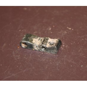 115 - Magazine catch