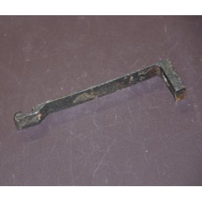 140 - Front band retainer