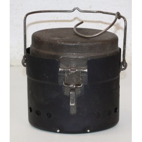 Sweden : Army cooker model 44 with windshield