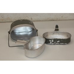 w.w.2 German cooking equipment model 31 (3 pcs)