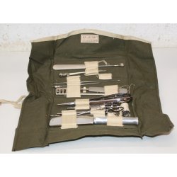 Field doctor: surgical instrument set "khaki roll"