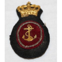 Svrnet, kasketemblem - 6 x 3,5 cm