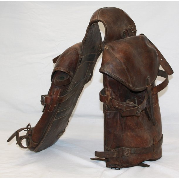 Dnemark: Kgl. Gardehusar, Satteltaschen