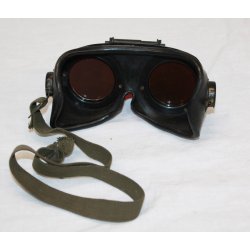 Glasses f. anti-aircraft personnel