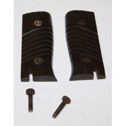 III. Reich : German bayonet model 84-98 : a set of bakelite grips