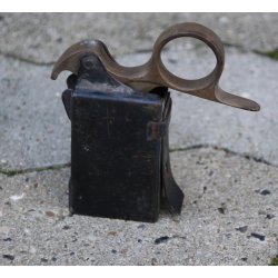 Magazine loader for British Stengun magazines