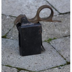 Magazine loader for British Stengun magazines