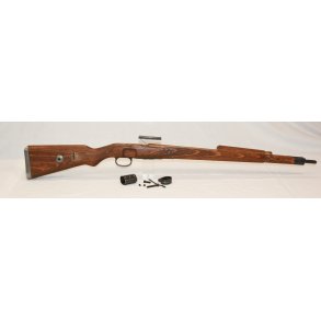 Mauser 98 K Schaft Kplt. mit Handschutz, Kolbenkappe, Magazinkasten u.a.