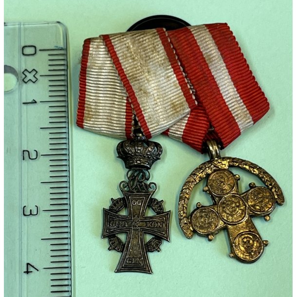  2 miniature ordner m/bnd, Dannebrogmndenes Hderstegn (Chr. X) og Dagmarkorset