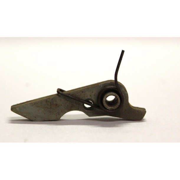 14 - Spring with retainer