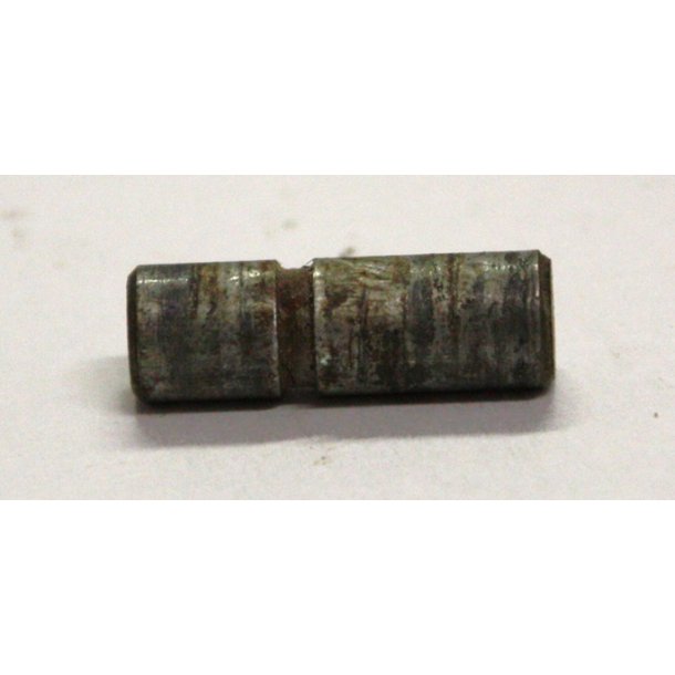 2 - Main bolt