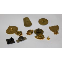 Pins - Los mit 11 Stck.