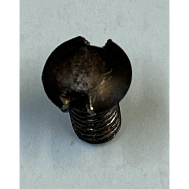 31 - Skrue, konisk hoved