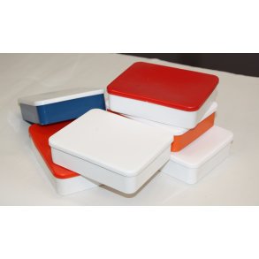 Plastic lunch box