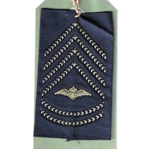 Flyvevbnet skuldersljfe, Seniorsergent af 2. grad