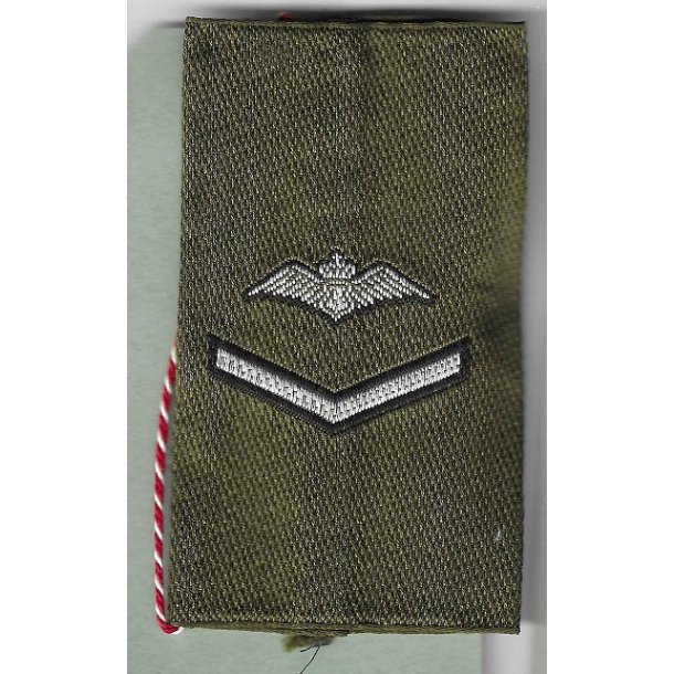 Flyvevbnet skuldersljfe, Flyverkonstabelelev