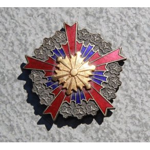 Japan: Medal for firefighter