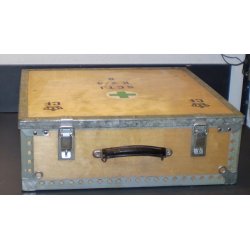 PLYFA KUFFERT - CF sanitetskuffert model 1966 med indhold