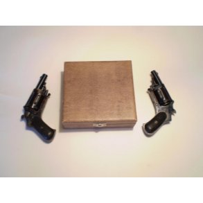 Revolverpar - 2 Velodog revolvere i æske