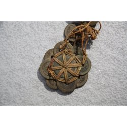 Kina: Schwert aus M&uuml;nzen