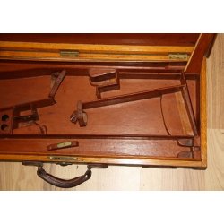 Antigue gun case marked U.S.