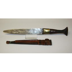 Afrika: Messer mit Scheide