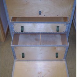 PLYFA KASSE med skuffer