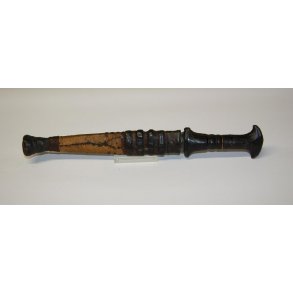 Afrika: Messer mit Scheide