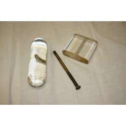 H&aring;ndst&oslash;tte i plast